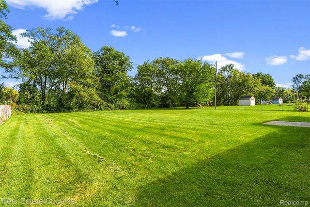 7449 Ironwood Drive, Mundy Township, MI 48473