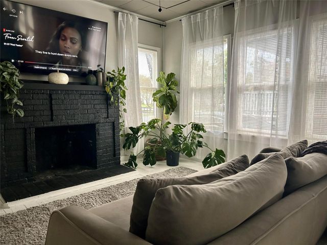 208 Vincent Street, Houston, TX 77009