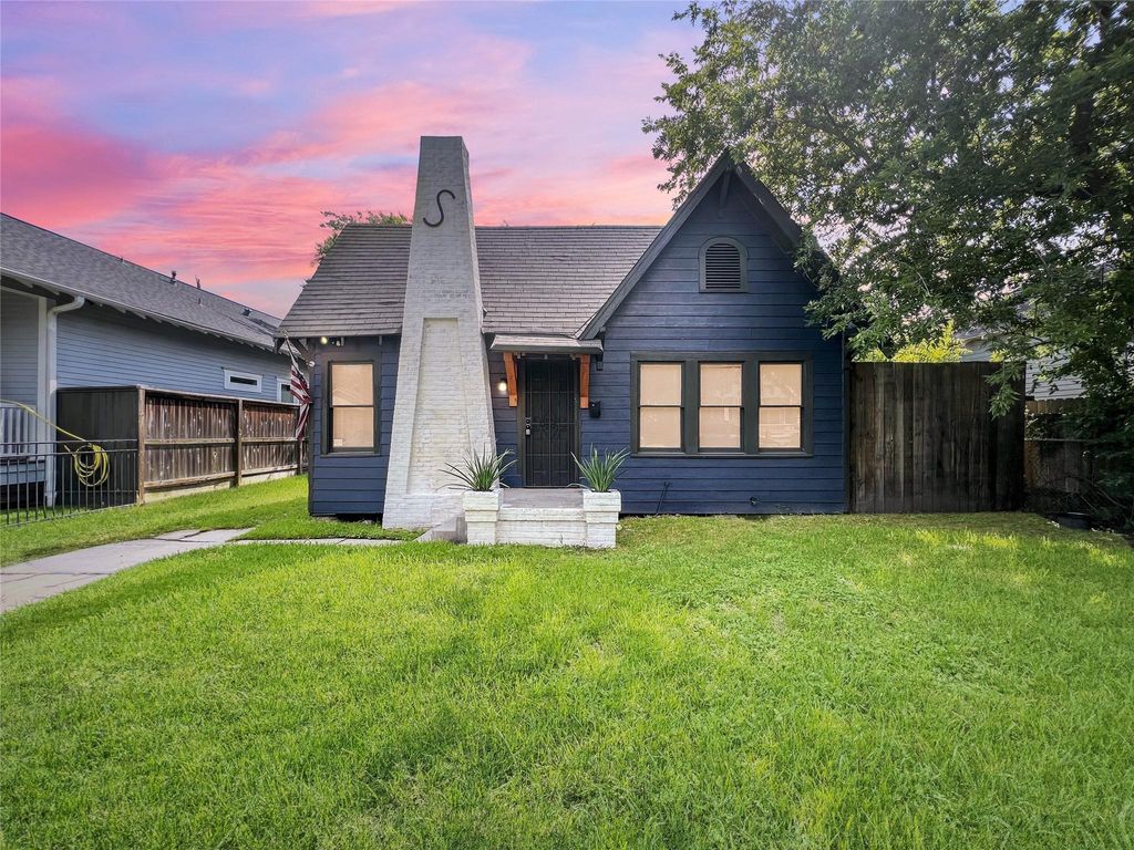 208 Vincent Street, Houston, TX 77009