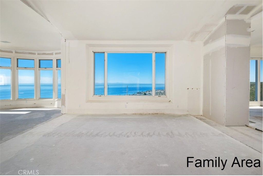 Image 15 of property listing at 1425 Samoa Way, Laguna Beach, CA 92651