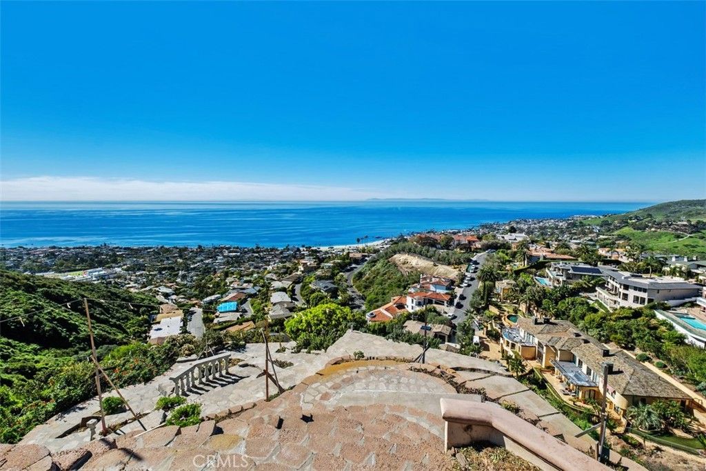 Image 19 of property listing at 1425 Samoa Way, Laguna Beach, CA 92651