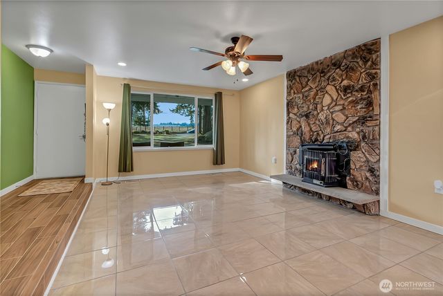 3205 192nd Street E, Tacoma, WA 98446