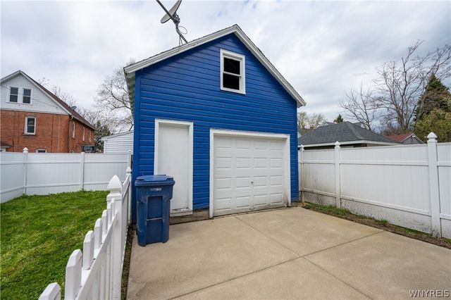 60 Indian Church Road, Buffalo, NY 14210