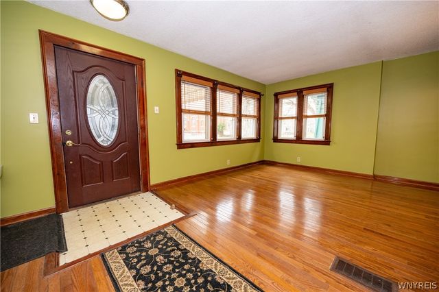 60 Indian Church Road, Buffalo, NY 14210