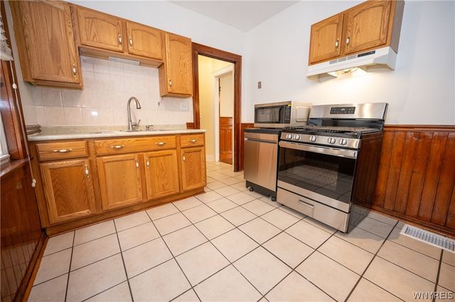 60 Indian Church Road, Buffalo, NY 14210