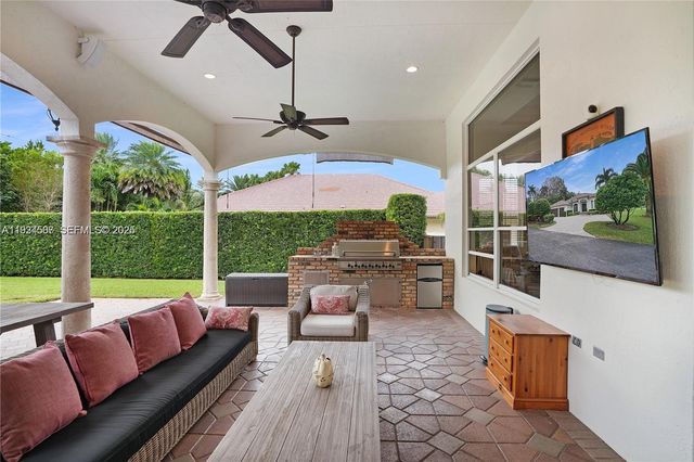 11242 SW 25th Ct, Davie, FL 33325