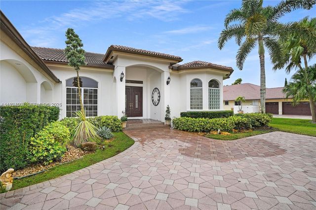 11242 SW 25th Ct, Davie, FL 33325