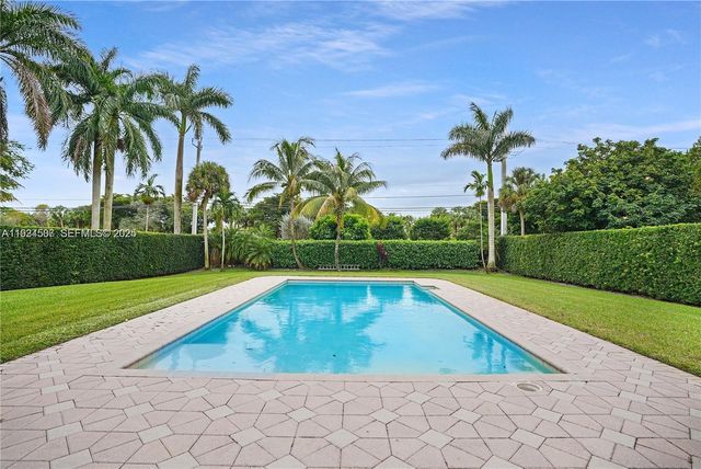 11242 SW 25th Ct, Davie, FL 33325