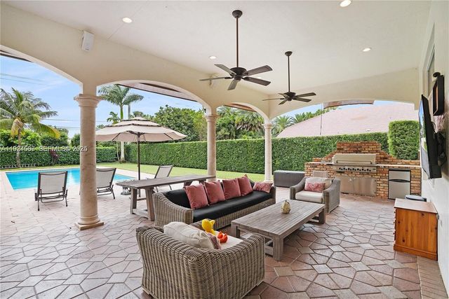 11242 SW 25th Ct, Davie, FL 33325