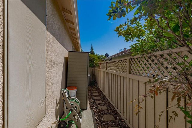 1895 Laurelhurst Ln, Lincoln, CA 95648