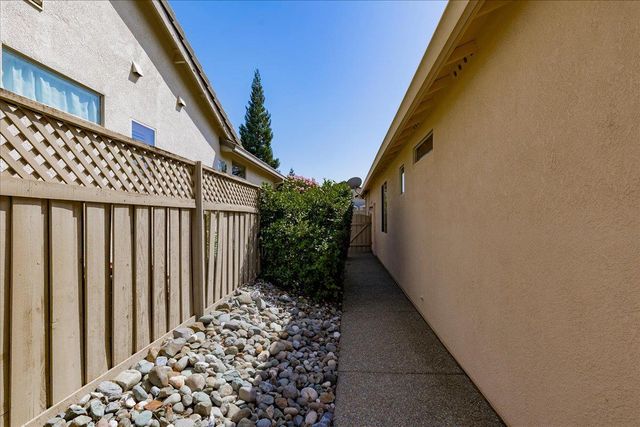 1895 Laurelhurst Ln, Lincoln, CA 95648