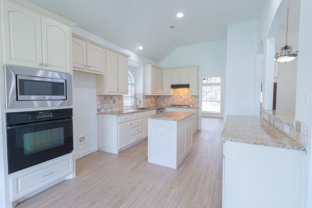 819 Redbud Drive, Allen, TX 75002