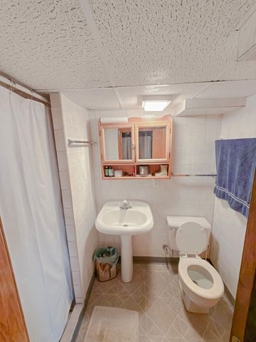 4438 Yates Avenue N, Crystal, MN 55422