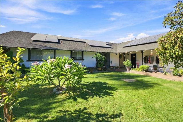 26277 28th, Highland, CA 92346