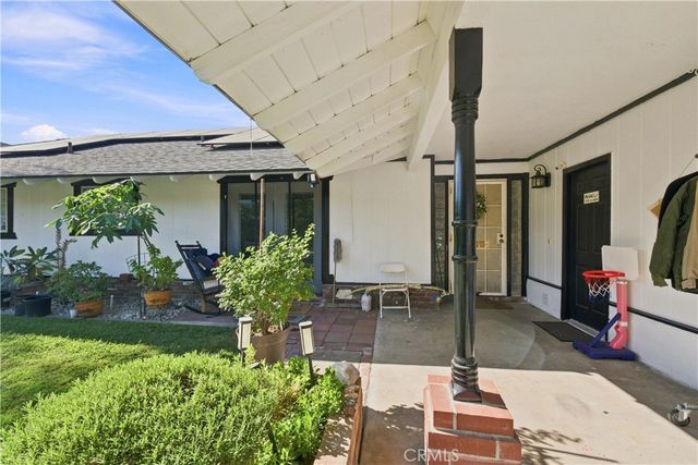 26277 28th, Highland, CA 92346