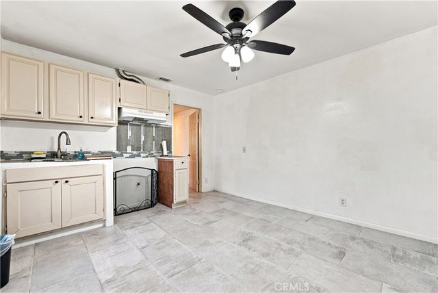 26277 28th, Highland, CA 92346