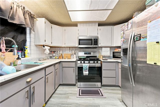 26277 28th, Highland, CA 92346