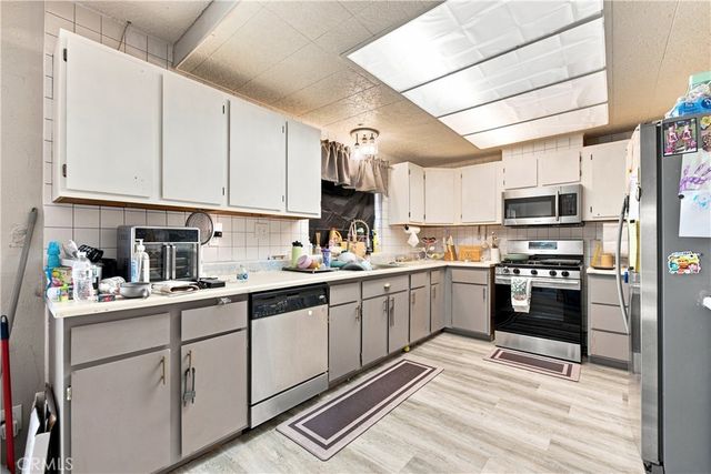 26277 28th, Highland, CA 92346