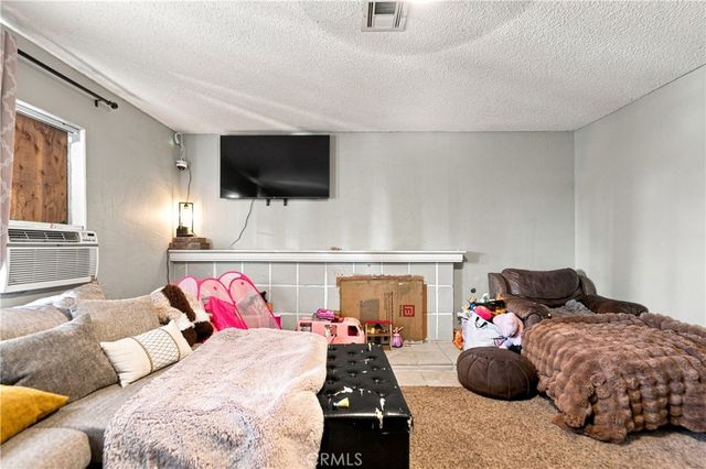 26277 28th, Highland, CA 92346
