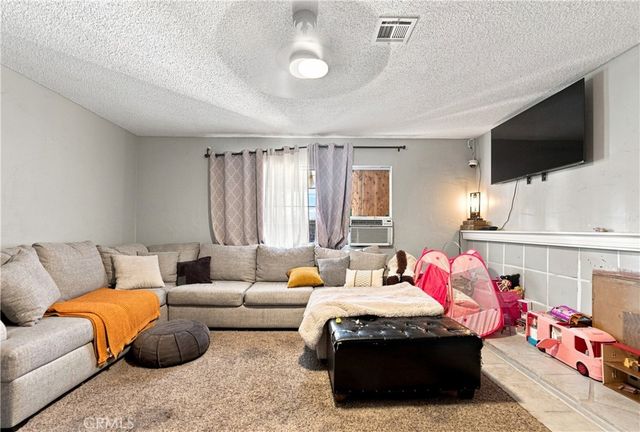 26277 28th, Highland, CA 92346