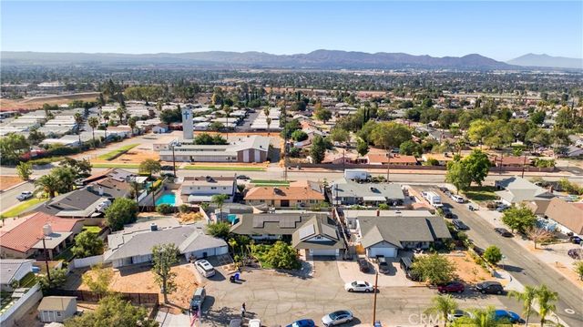 26277 28th, Highland, CA 92346