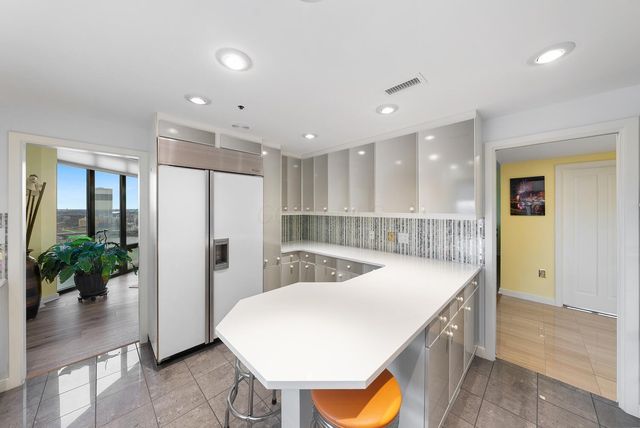 155 W Main Street, 1901, Columbus, OH 43215