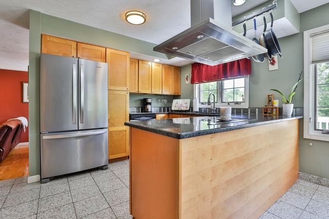 12 Wright Farm Rd 12, Atkinson, NH 03811