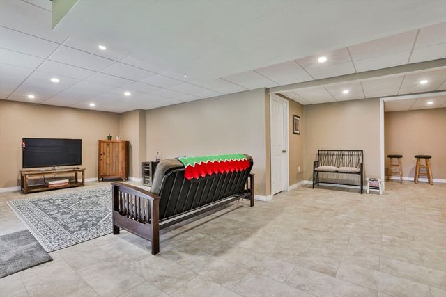 12 Wright Farm Rd 12, Atkinson, NH 03811