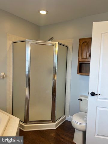 122 WILSON LN, Berlin, NJ 08009