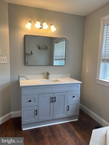 122 WILSON LN, Berlin, NJ 08009