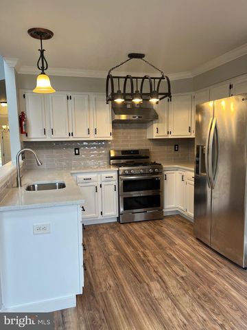 122 WILSON LN, Berlin, NJ 08009