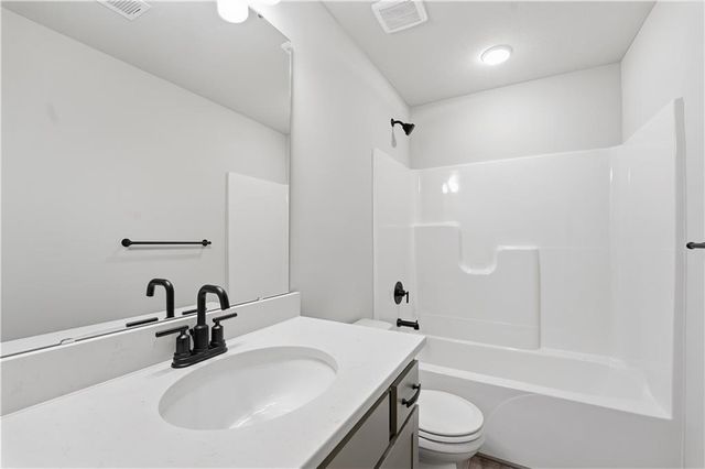 3069 NW 96th Terrace, Kansas City, MO 64154