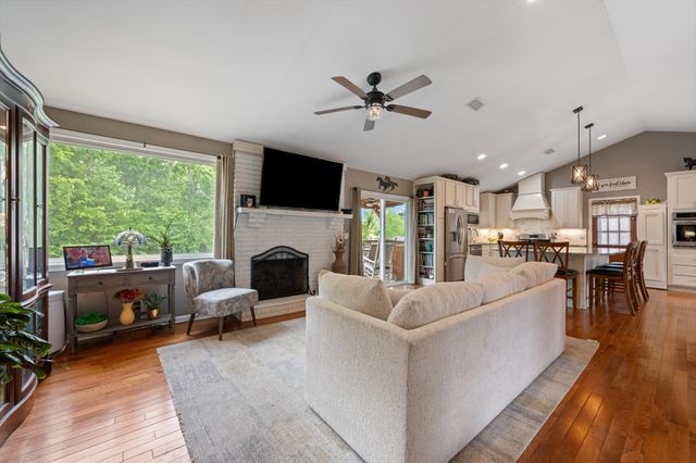 843 Percy Warner Blvd, Nashville, TN 37205