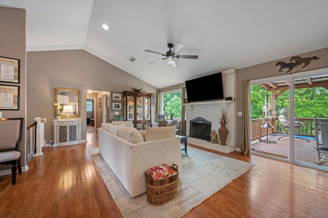 843 Percy Warner Blvd, Nashville, TN 37205