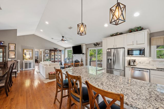 843 Percy Warner Blvd, Nashville, TN 37205