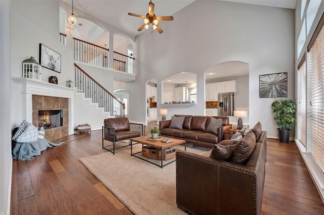 22910 Creekside Gate Court, Tomball, TX 77375