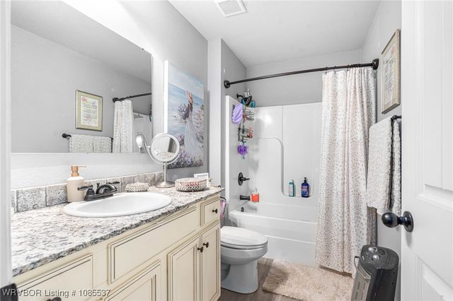 1001 Springhill Road, Barling, AR 72923