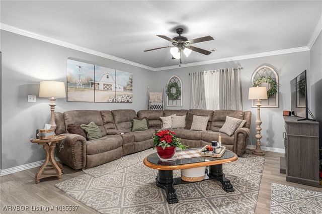 1001 Springhill Road, Barling, AR 72923