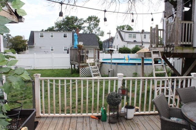 1123 Dukes Pkwy, Manville Boro, NJ 08835