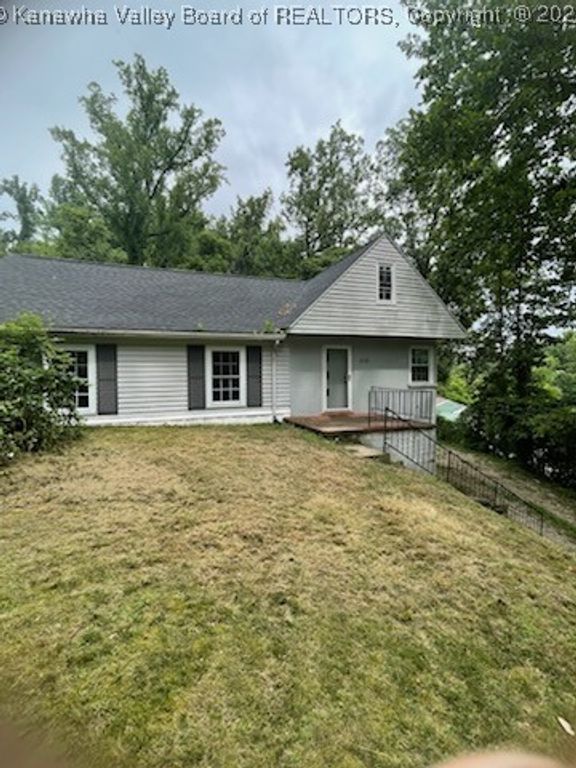 1230 Stone Road, Charleston, WV 25314