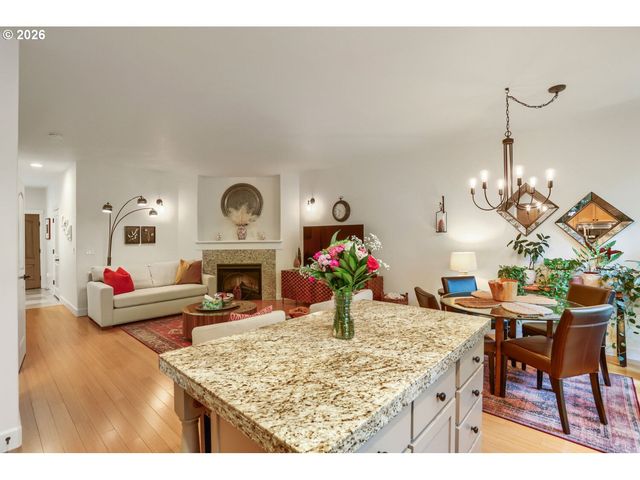 2047 Ne 49TH Way, Hillsboro, OR 97124