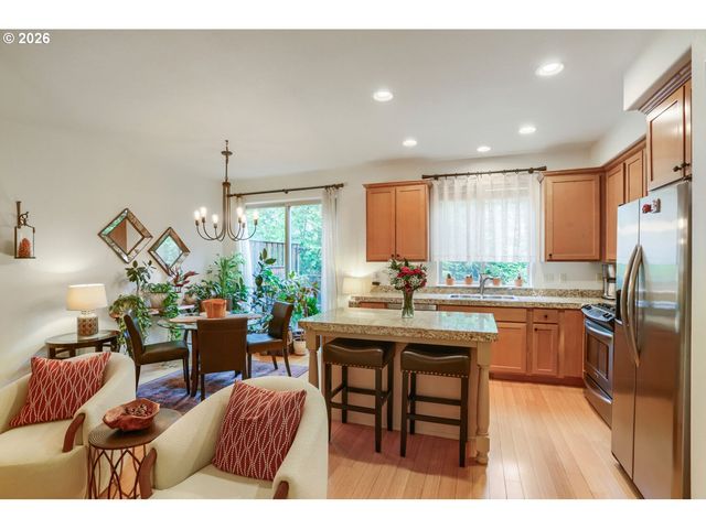 2047 Ne 49TH Way, Hillsboro, OR 97124