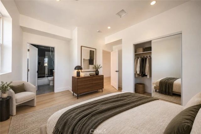 3440 West, Los Angeles, CA 90016
