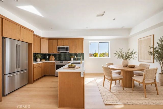 3440 West, Los Angeles, CA 90016