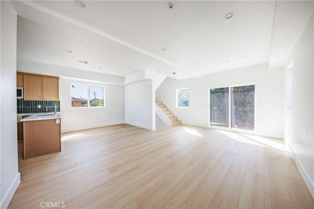 3440 West, Los Angeles, CA 90016