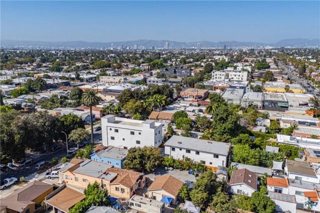 3440 West, Los Angeles, CA 90016