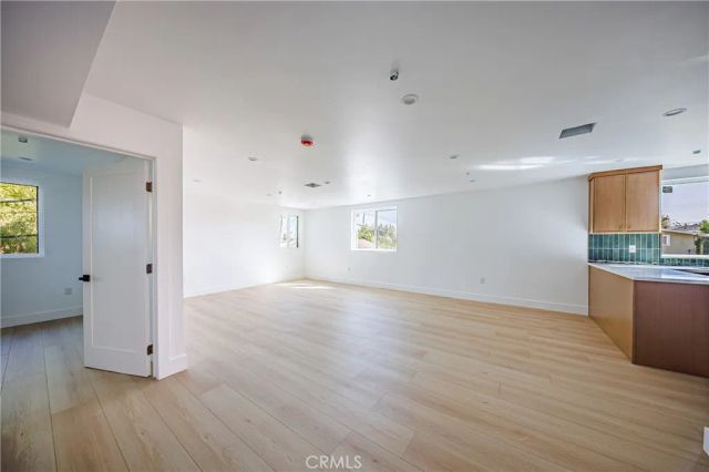 3440 West, Los Angeles, CA 90016