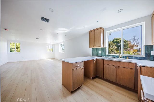 3440 West, Los Angeles, CA 90016