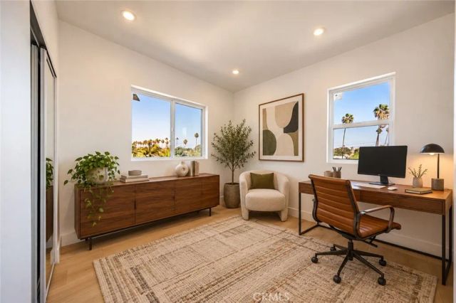 3440 West, Los Angeles, CA 90016