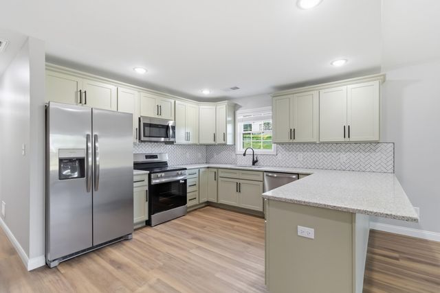 201 Overland Drive, Richmond, KY 40475